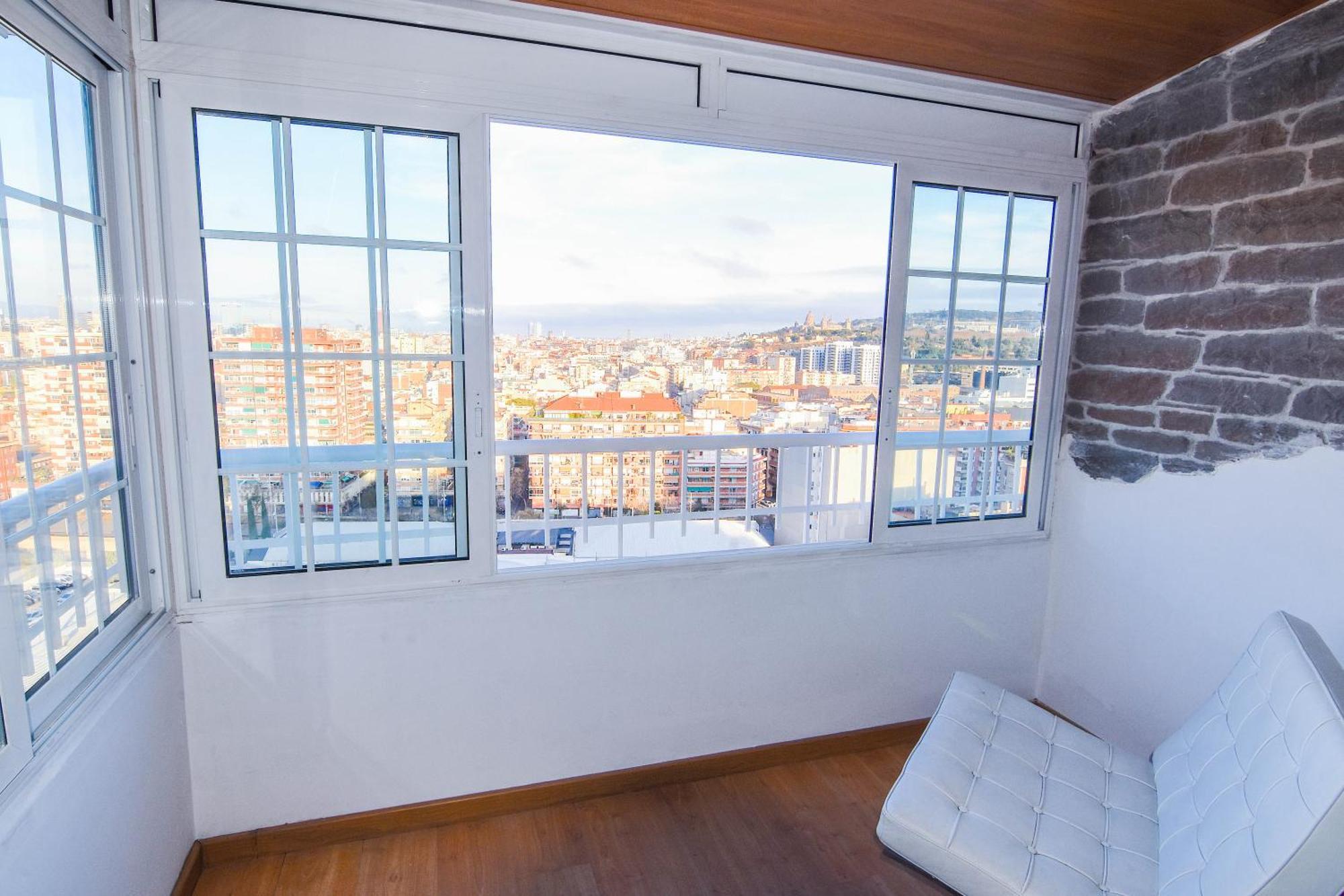 Appartamento Touch The Sky L'Hospitalet de Llobregat Esterno foto